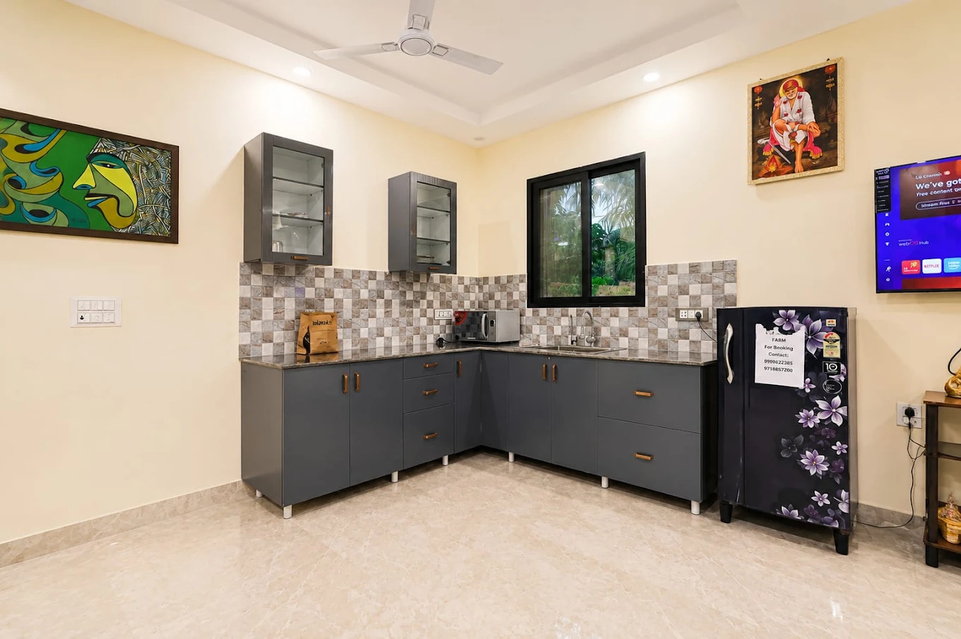 Fully equipped kitchen